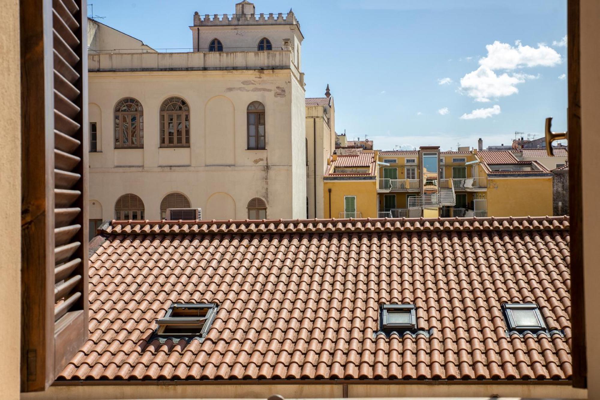 Sardinia Re - Liberty 13 Apartment Sassari Luaran gambar